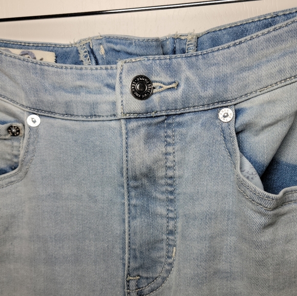 We The Free Free People Crvy High Rise Lace-Up Back Flare Jeans | Size 29 - Picture 4 of 10